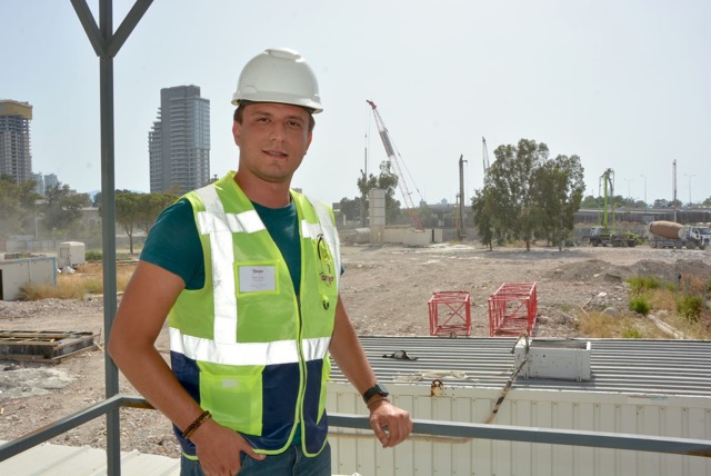 Tanyer Yapı Zemin Grubu Koordinatörü İnşaat Yüksek Mühendisi Batuhan Tozburun:  “KENTSEL DÖNÜŞÜM İZMİR’İN BİRİNCİ ÖNCELİĞİ OLMALI”