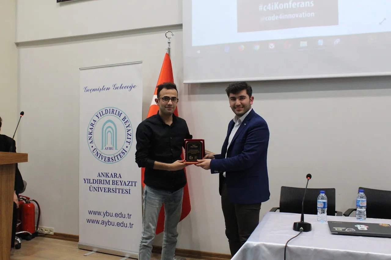 SEO Uzmanı Erhan Tunçer: Arama Artık Değişiyor